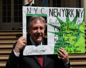Councilman Danny Dromm with New York City ID card; 
 photo via Twitter